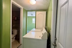 109 Seminole Dr, Smithville, TX 78957 - Photo 8