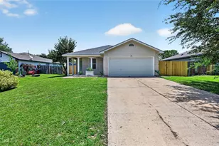 612 Losoya Ct, Hutto, TX 78634 - Photo 2