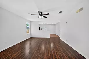612 Losoya Ct, Hutto, TX 78634 - Photo 8