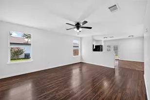 612 Losoya Ct, Hutto, TX 78634 - Photo 6