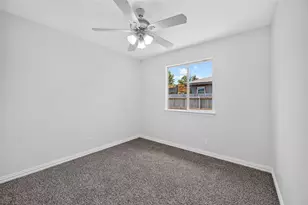 612 Losoya Ct, Hutto, TX 78634 - Photo 16