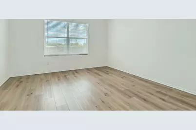 310 Milliner Loop, Hutto, TX 78634 - Photo 10