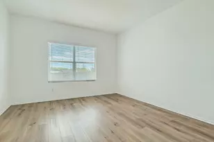 310 Milliner Loop, Hutto, TX 78634 - Photo 10