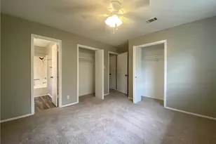 2007 Kirksey Dr, Austin, TX 78741 - Photo 12