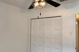 2124 Burton Dr, Austin, TX 78741 - Photo 16