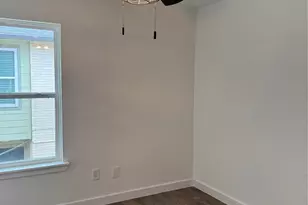 2124 Burton Dr, Austin, TX 78741 - Photo 14
