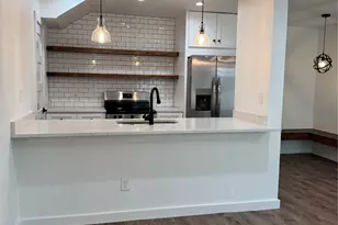 2124 Burton Dr, Austin, TX 78741 - Photo 2
