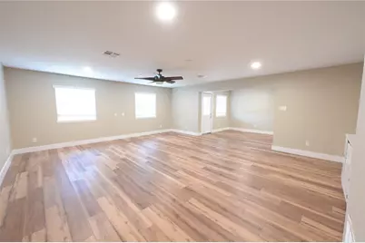 2106 S Colorado Street, Lockhart, TX 78644 - Photo 4