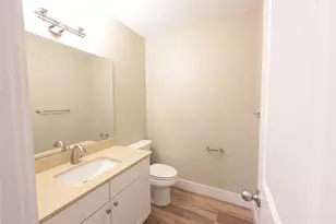 2106 S Colorado St, Lockhart, TX 78644 - Photo 12