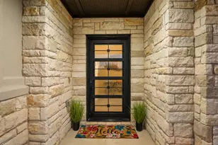 6705 Liberty Grotto Ct, Jonestown, TX 78645 - Photo 4