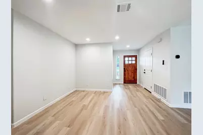 7736 Croftwood Drive, Austin, TX 78749 - Photo 16