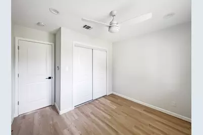 7736 Croftwood Drive, Austin, TX 78749 - Photo 18
