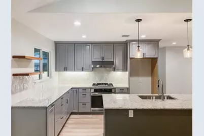 7736 Croftwood Drive, Austin, TX 78749 - Photo 10