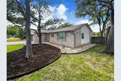 7736 Croftwood Drive, Austin, TX 78749 - Photo 4
