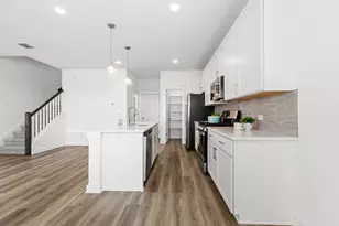 120 Hartson Dr, Taylor, TX 76574 - Photo 2