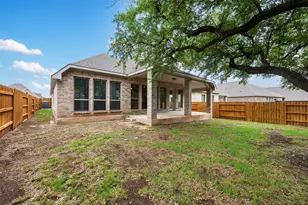 104 Anejo Blf Ct, Georgetown, TX 78628 - Photo 36
