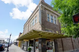 321 N Main St, Taylor, TX 76574 - Photo 1