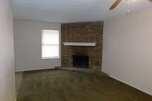 806 Country Aire Dr, Round Rock, TX 78664 - Photo 4