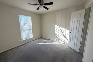 1605 Paint Brush Dr, Lockhart, TX 78644 - Photo 10