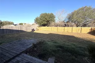 1605 Paint Brush Dr, Lockhart, TX 78644 - Photo 16