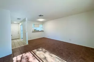 5810 Sweeney Cir, Austin, TX 78723 - Photo 4