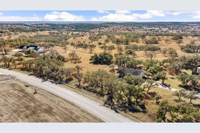 990 Axis Circle, Fredericksburg, TX 78624 - Photo 2