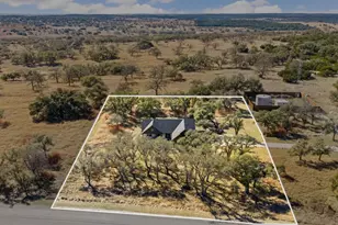 990 Axis Cir, Fredericksburg, TX 78624 - Photo 38