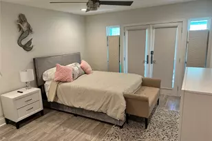 611 Lauderdale Dr, Rockport, TX 78382 - Photo 6