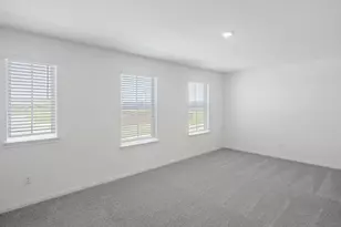 109 Desert Hare Dr, Jarrell, TX 76537 - Photo 4