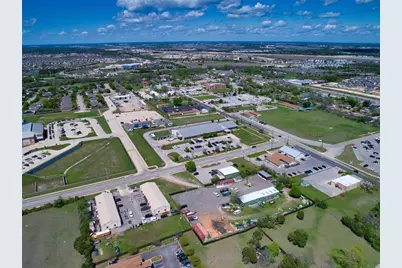 414 Lion Drive, Leander, TX 78641 - Photo 8