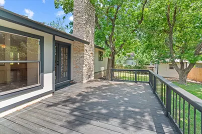 2305 Donna Drive, Taylor, TX 76574 - Photo 2
