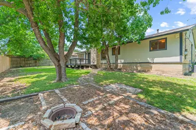 2305 Donna Drive, Taylor, TX 76574 - Photo 32