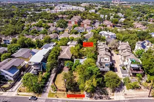 613 Peacock Ln, Austin, TX 78704 - Photo 4