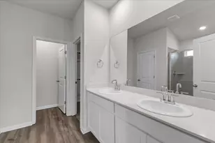 405 Grasslands Trl, Hutto, TX 78634 - Photo 32