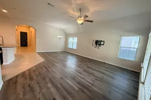 546 Hot Springs Valley, Buda, TX 78610 - Photo 4