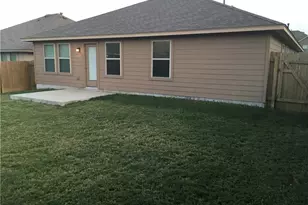 112 Beargrass Dr, Kyle, TX 78640 - Photo 16