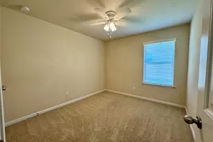 112 Beargrass Dr, Kyle, TX 78640 - Photo 8