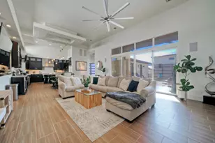 106 Bisset Ct, Austin, TX 78738 - Photo 14