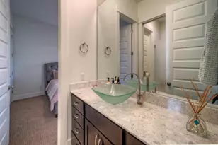 106 Bisset Ct, Austin, TX 78738 - Photo 32