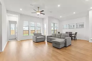 216 Hollister Dr, Liberty Hill, TX 78642 - Photo 6