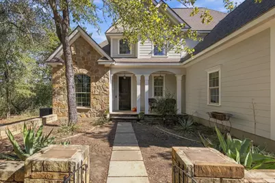 206 Laura Lane, Bastrop, TX 78602 - Photo 4