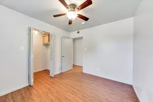 1130 Bois D'Arc St, Lockhart, TX 78644 - Photo 12