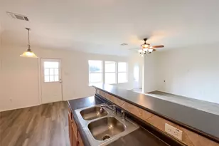 506 Gettysburg Loop, Elgin, TX 78621 - Photo 22