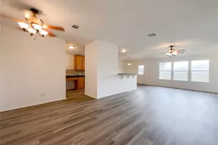 506 Gettysburg Loop, Elgin, TX 78621 - Photo 12