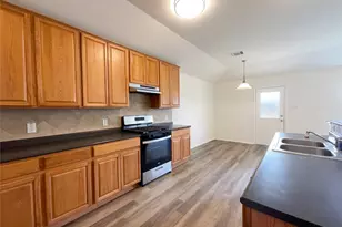 506 Gettysburg Loop, Elgin, TX 78621 - Photo 20