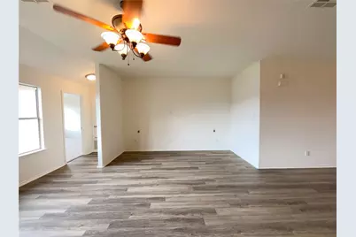 506 Gettysburg Loop, Elgin, TX 78621 - Photo 16