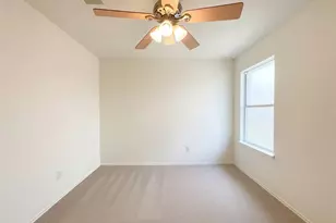 506 Gettysburg Loop, Elgin, TX 78621 - Photo 36