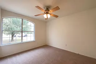 506 Gettysburg Loop, Elgin, TX 78621 - Photo 34