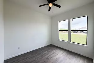 138 Blushing Dr, Cedar Creek, TX 78612 - Photo 8