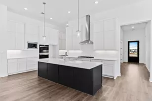 116 Uphill Dr, Liberty Hill, TX 78642 - Photo 4